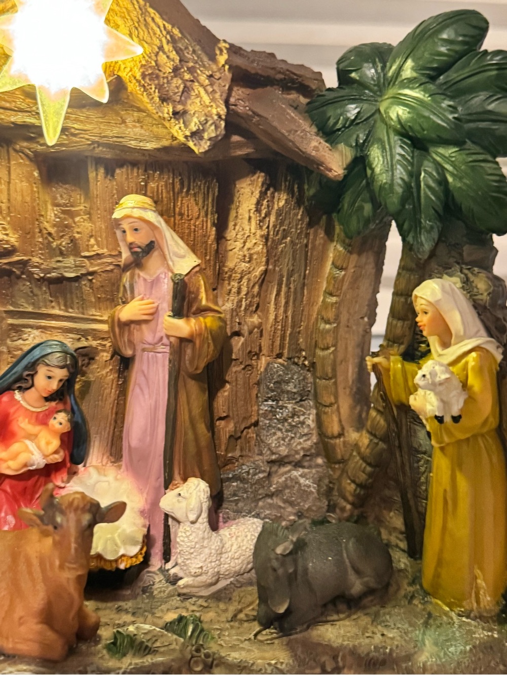 Nativity with LED light - Picture 5 of 6
